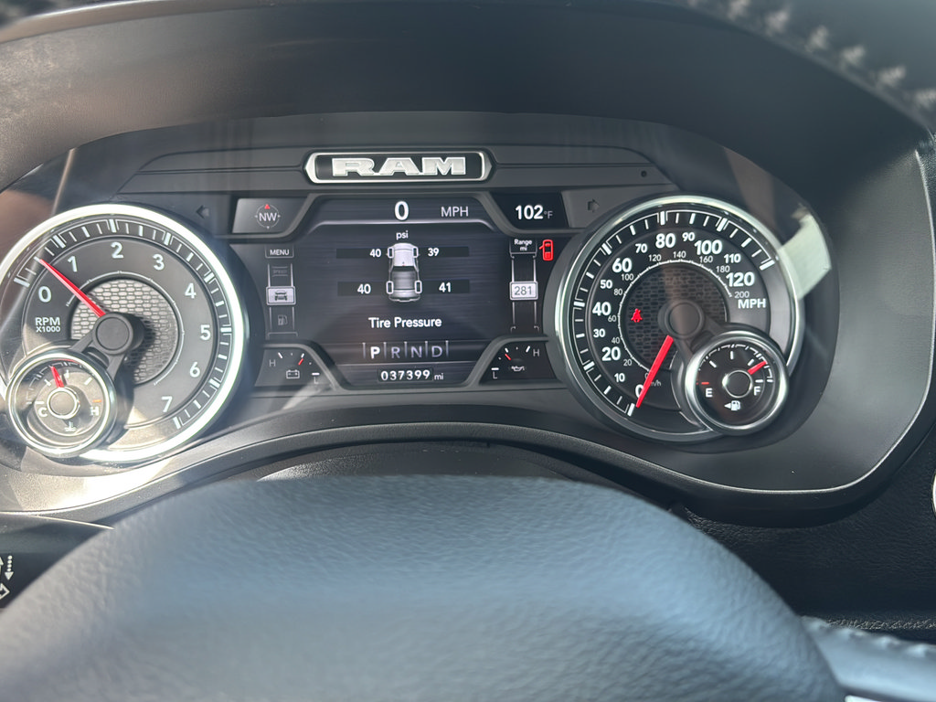 Used 2023 RAM 1500 Laramie AWD/4WD image 23