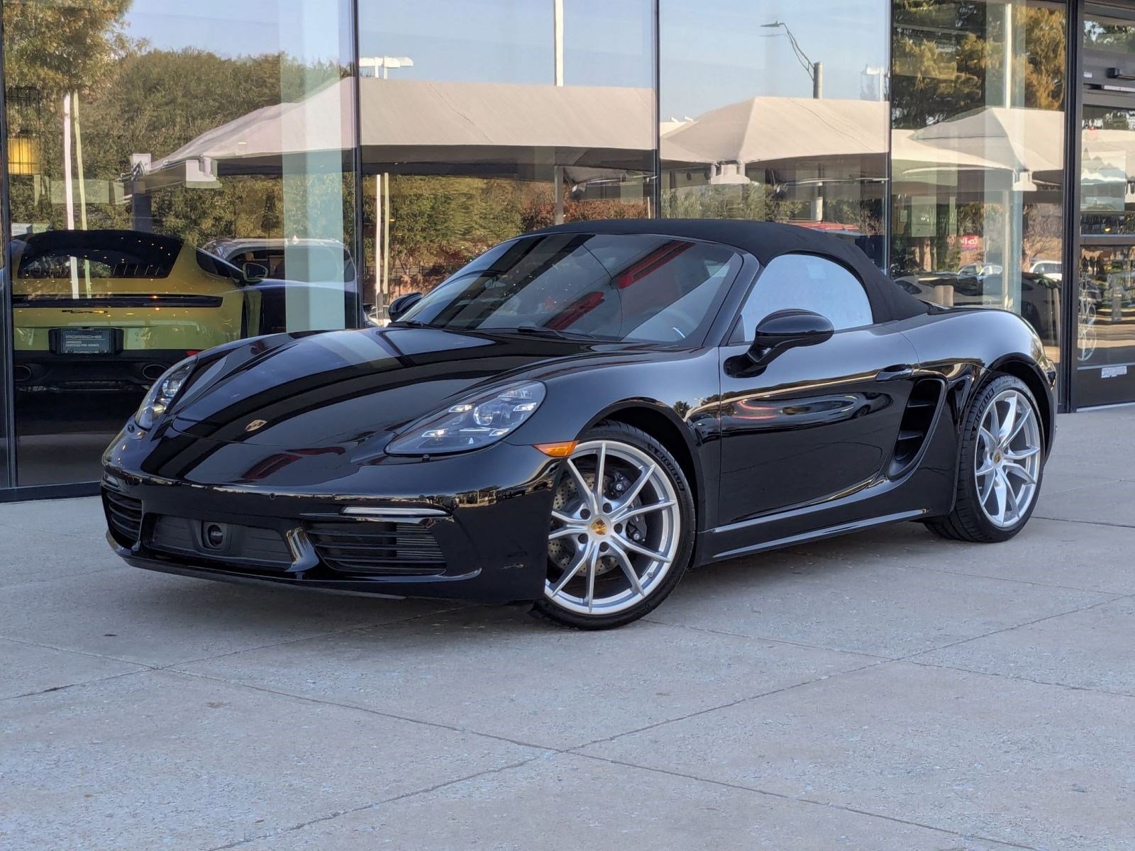 New 2025 Porsche 718 Boxster image 1
