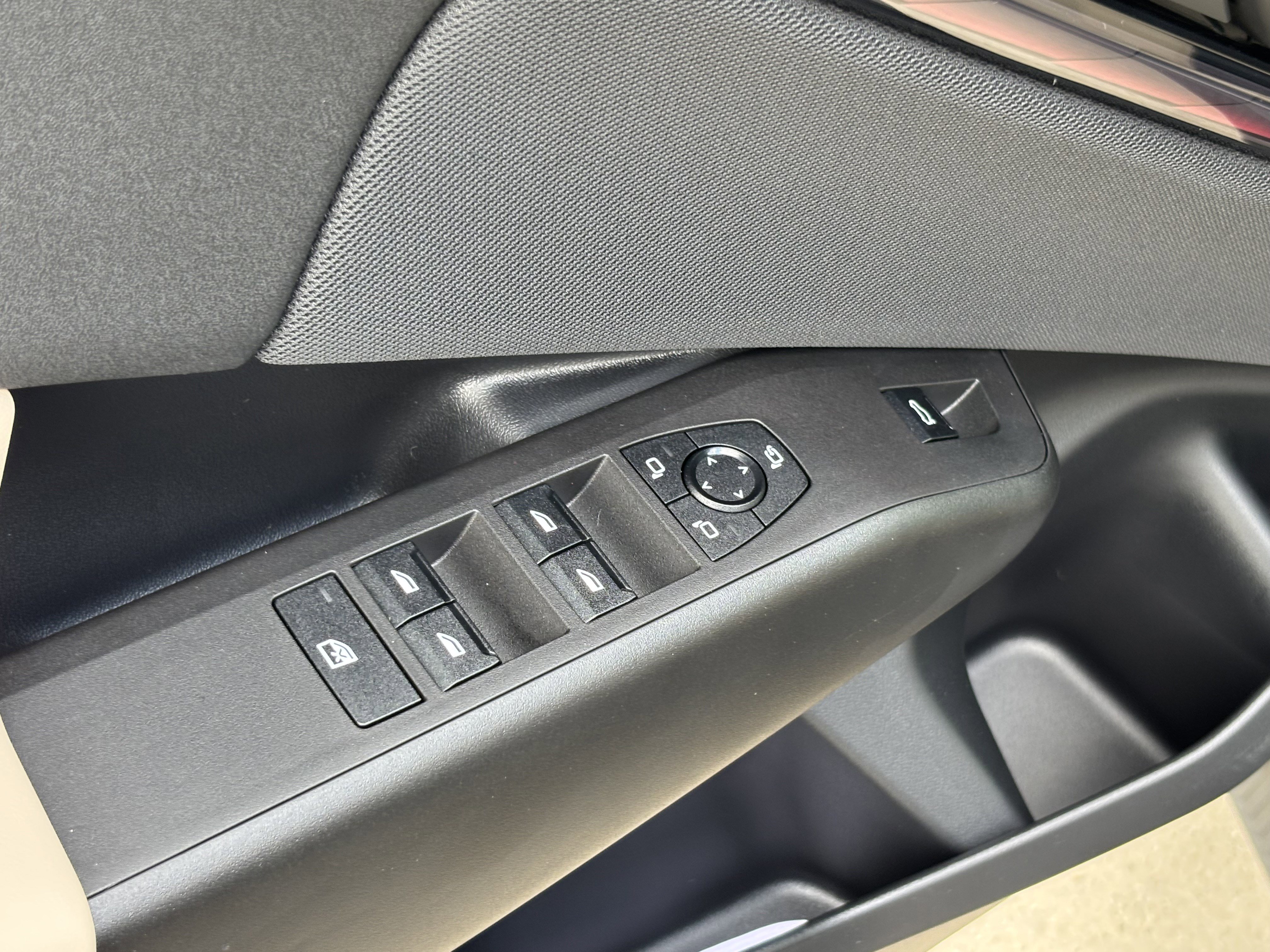 Used 2025 BMW X3 xDrive30i w/ Premium Package image 14