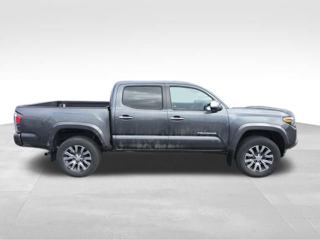 Used 2023 Toyota Tacoma Limited image 10
