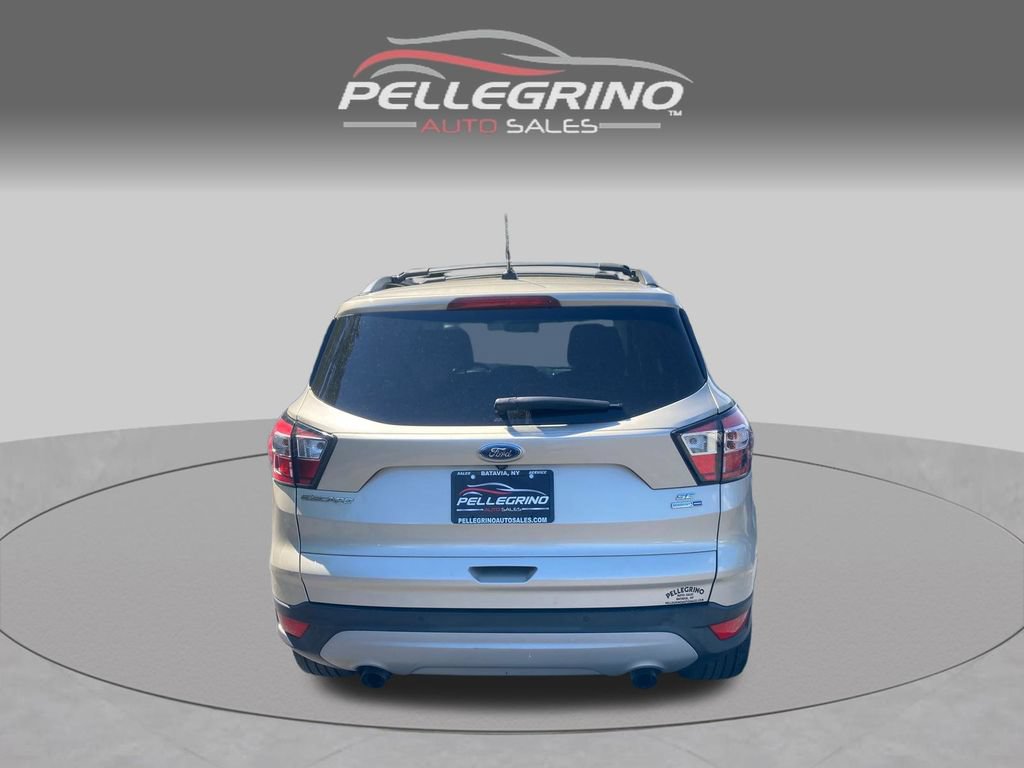 Used 2017 Ford Escape SE w/ Equipment Group 201A AWD/4WD image 6