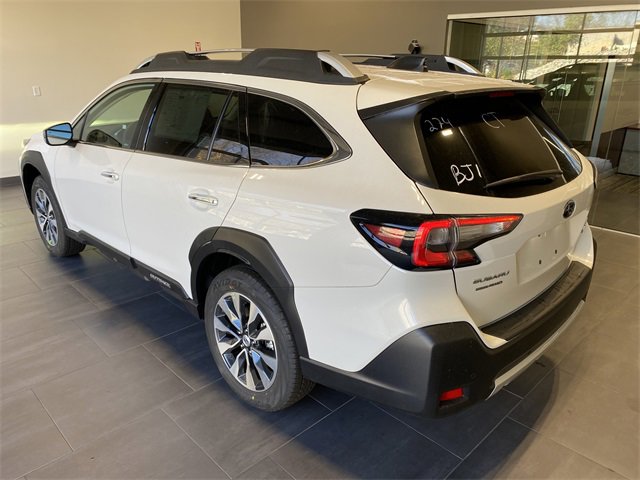 New 2025 Subaru Outback Touring XT image 4