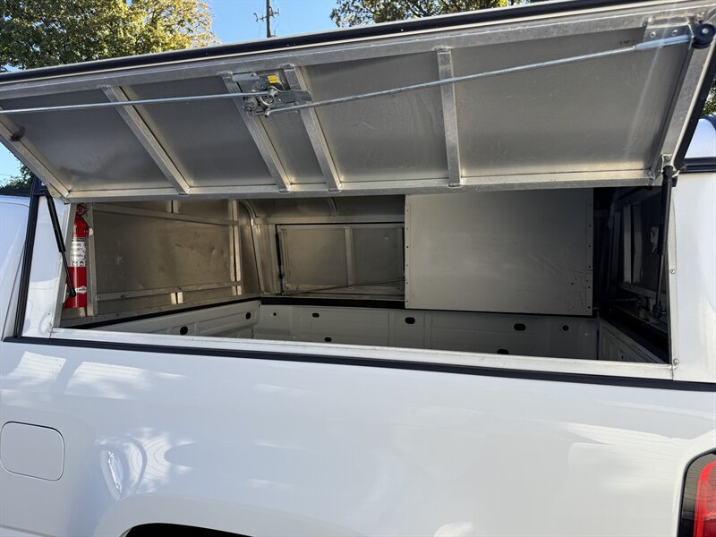 Used 2022 Chevrolet Colorado W/T RWD image 19
