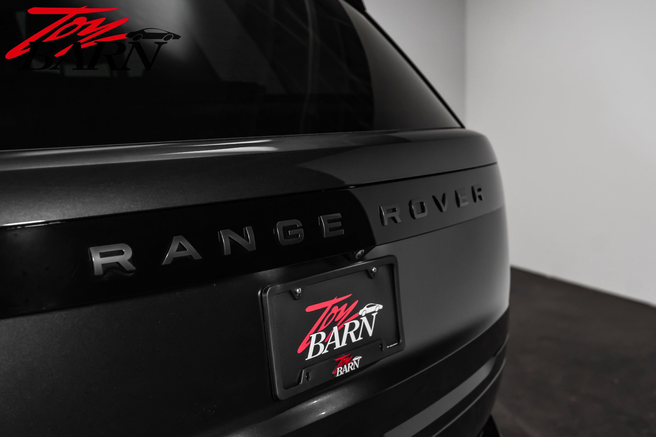 Used 2024 Land Rover Range Rover SE image 13