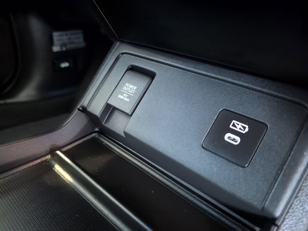 Certified 2025 Acura RDX SH-AWD w/ Advance Package image 57