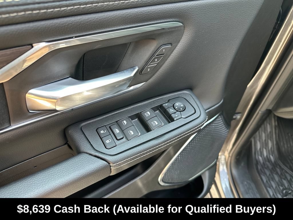 New 2026 RAM 1500 Laramie AWD/4WD image 18