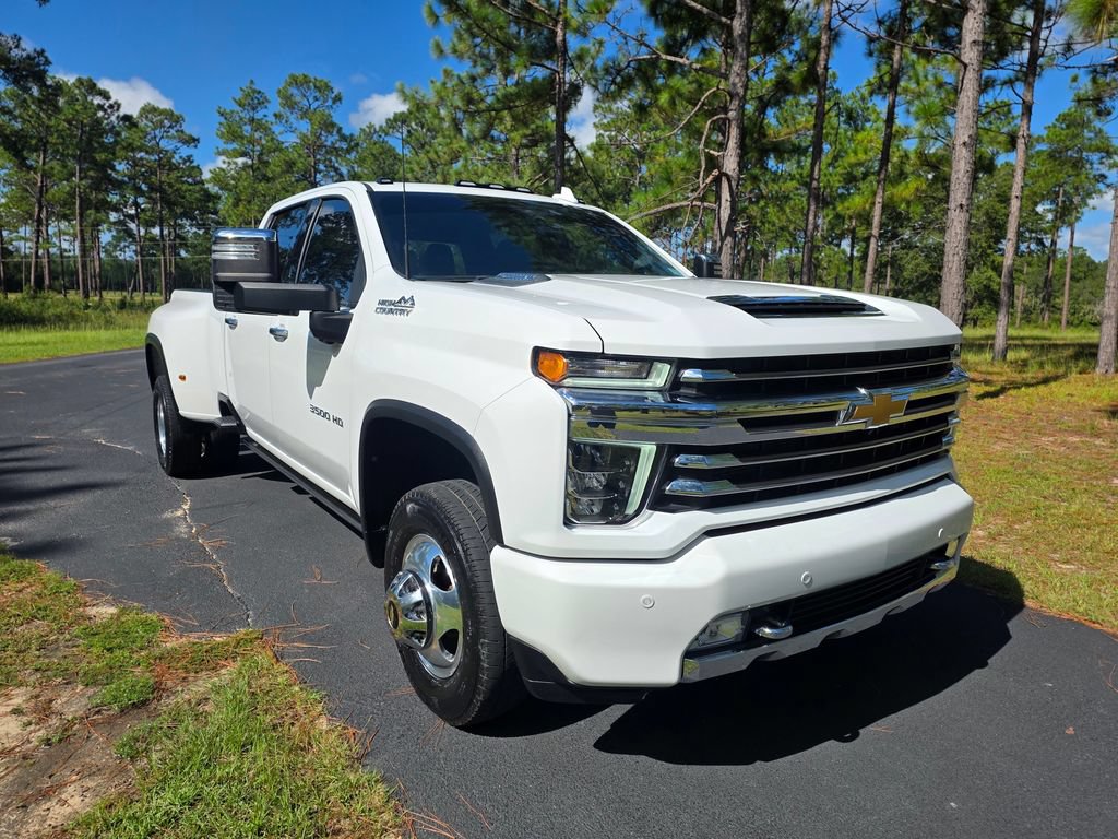 Used 2022 Chevrolet Silverado 3500 High Country w/ Technology Package AWD/4WD image 7