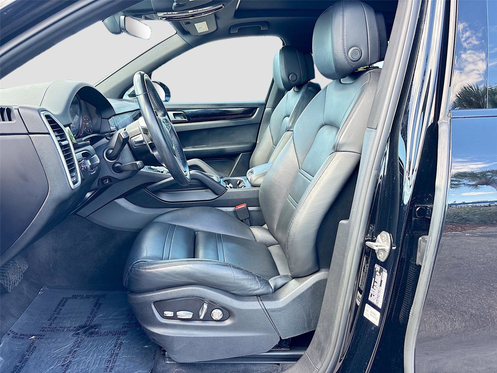 Used 2019 Porsche Cayenne AWD/4WD image 21