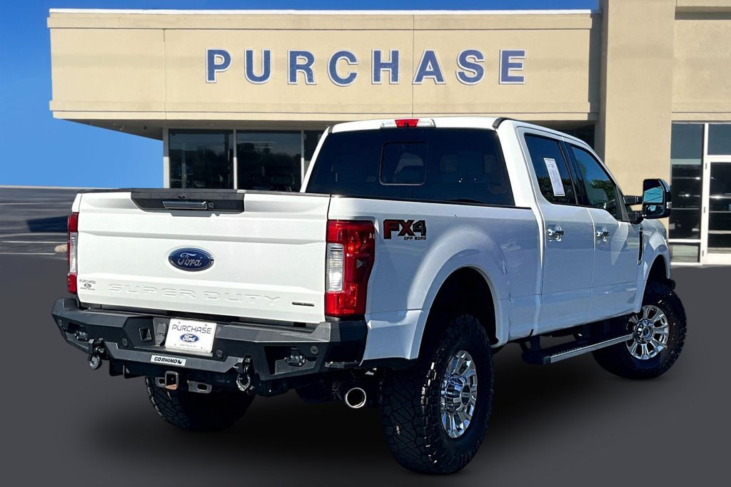 Used 2017 Ford F250 XLT w/ XLT Premium Package AWD/4WD image 6