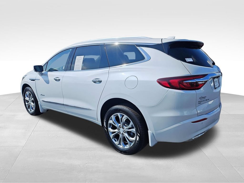 Used 2021 Buick Enclave Avenir w/ Avenir Technology Package AWD/4WD image 3