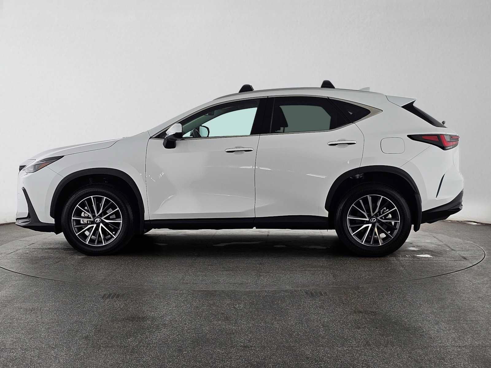 Certified 2026 Lexus NX 350 AWD w/ Accessory Package (2T) image 6
