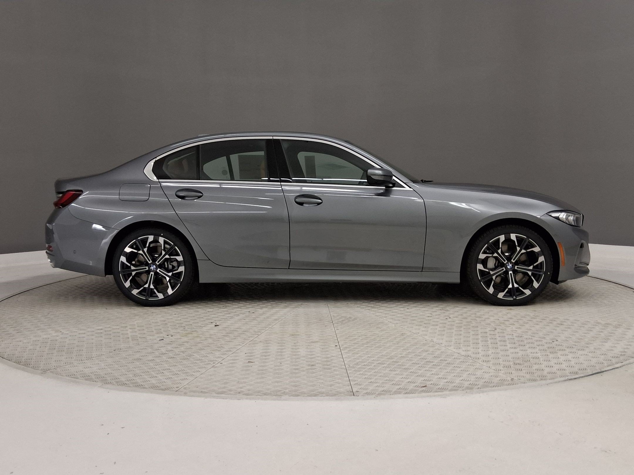 New 2026 BMW 330i Sedan w/ Convenience Package RWD image 6