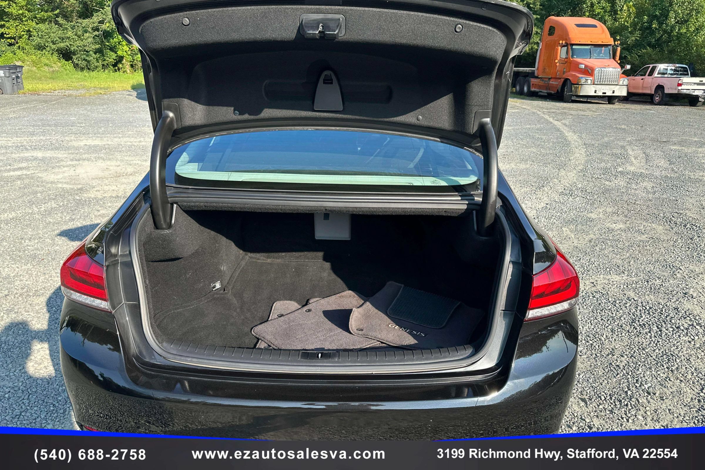 Used 2018 Genesis G80 3.8 w/ Option Group 02 AWD/4WD image 11