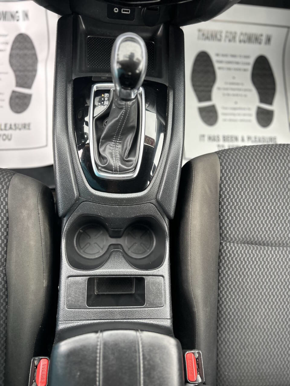 Used 2021 Nissan Rogue Sport S image 15