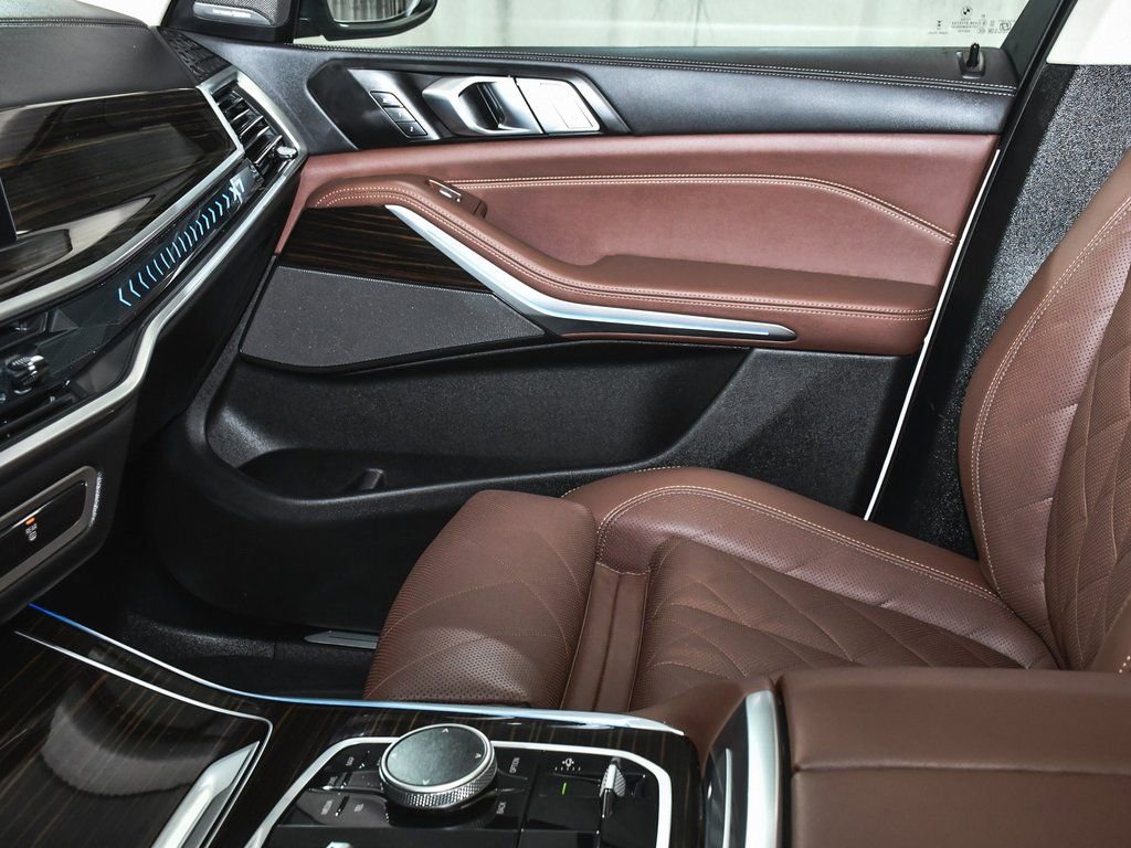 Used 2026 BMW X7 xDrive40i image 45
