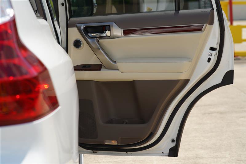 Used 2013 Lexus GX 460 Premium AWD/4WD image 77