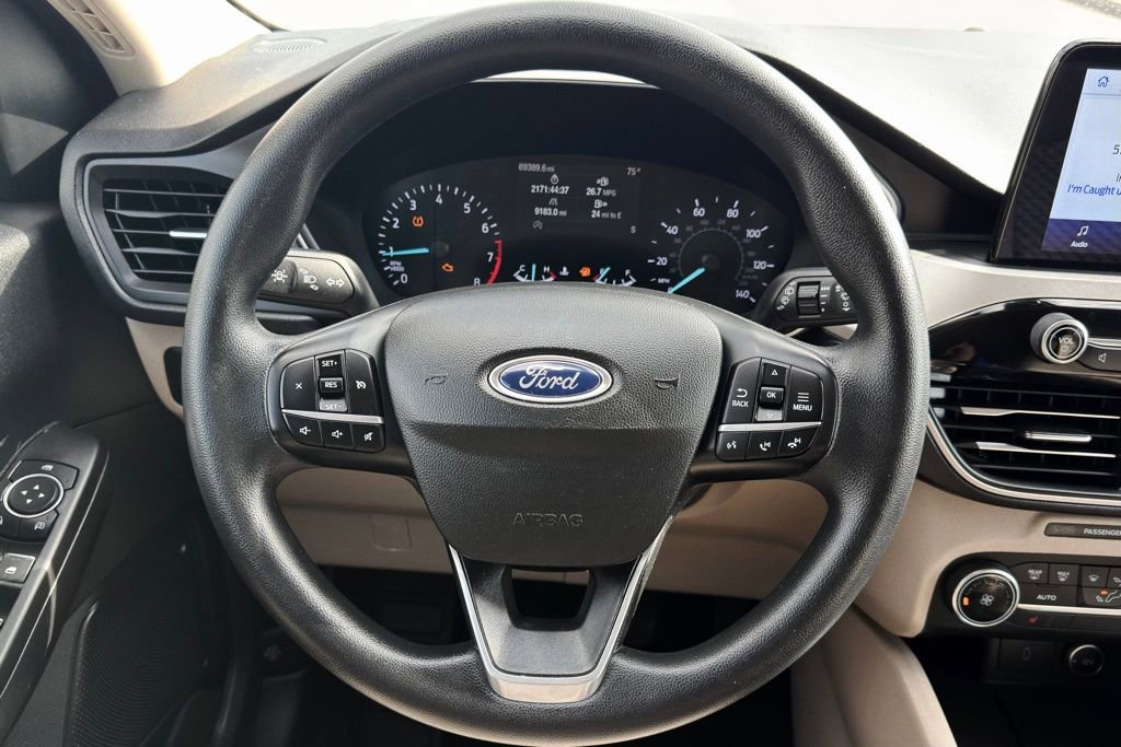Used 2020 Ford Escape SE image 5