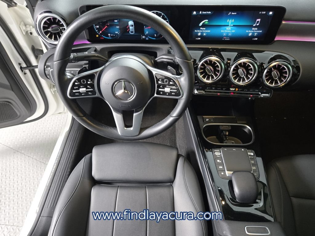 Used 2022 Mercedes-Benz A 220 w/ Premium Package Lite image 17