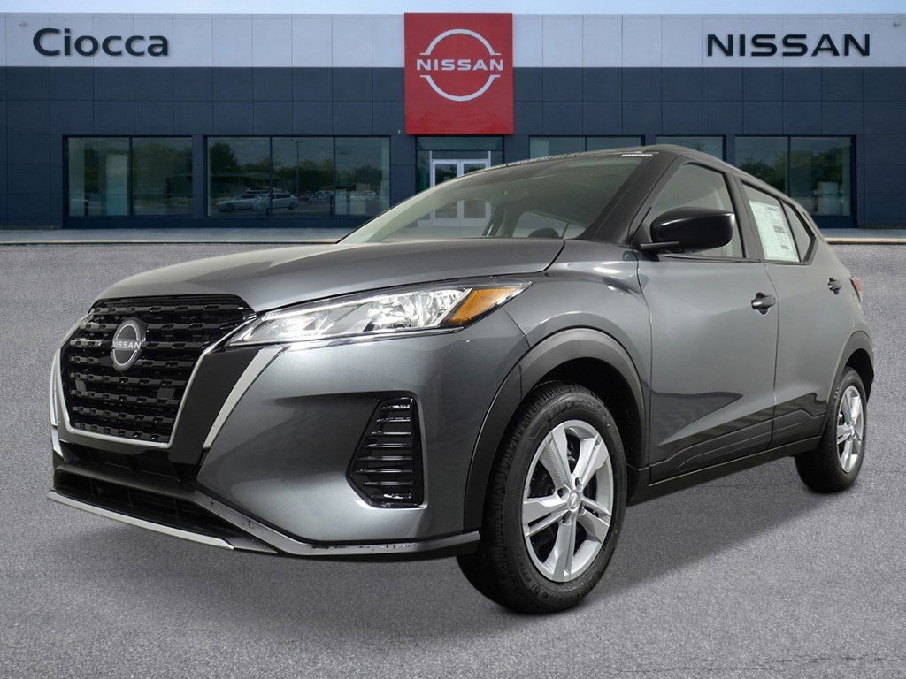 New 2025 Nissan Kicks Play S