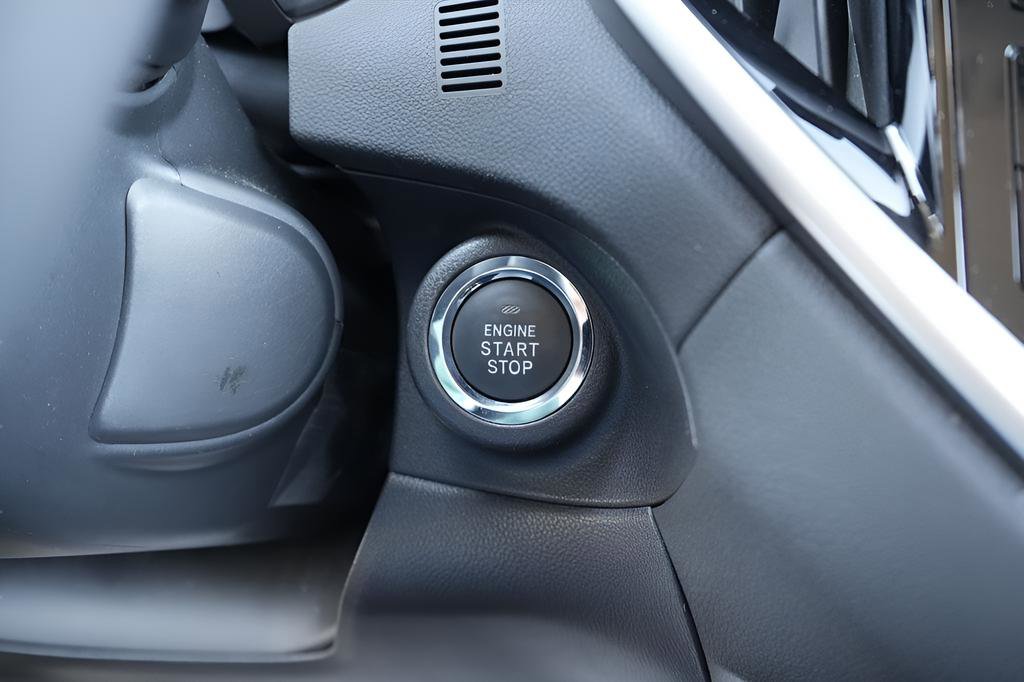 Used 2024 Subaru Ascent Touring AWD/4WD image 32