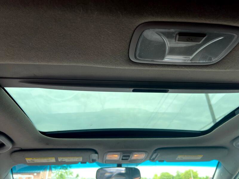 Used 2010 Hyundai Tucson Limited w/ Premium Pkg 4 image 15