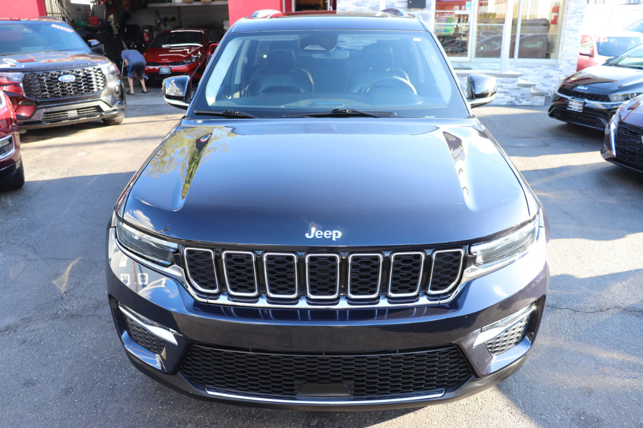 Used 2024 Jeep Grand Cherokee Limited 4xe image 9