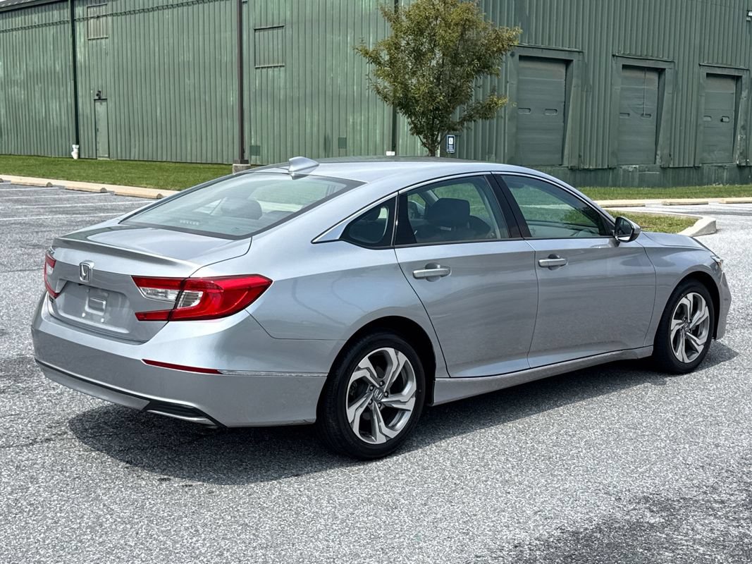 Used 2020 Honda Accord EX image 8