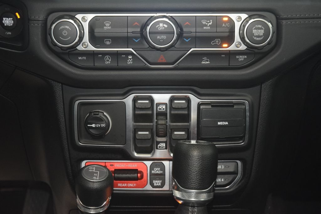 Used 2026 Jeep Wrangler Unlimited Rubicon AWD/4WD image 38