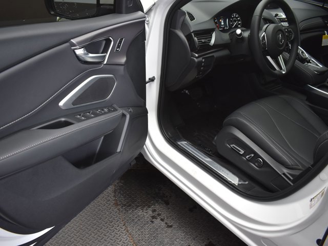 New 2026 Acura RDX SH-AWD image 6