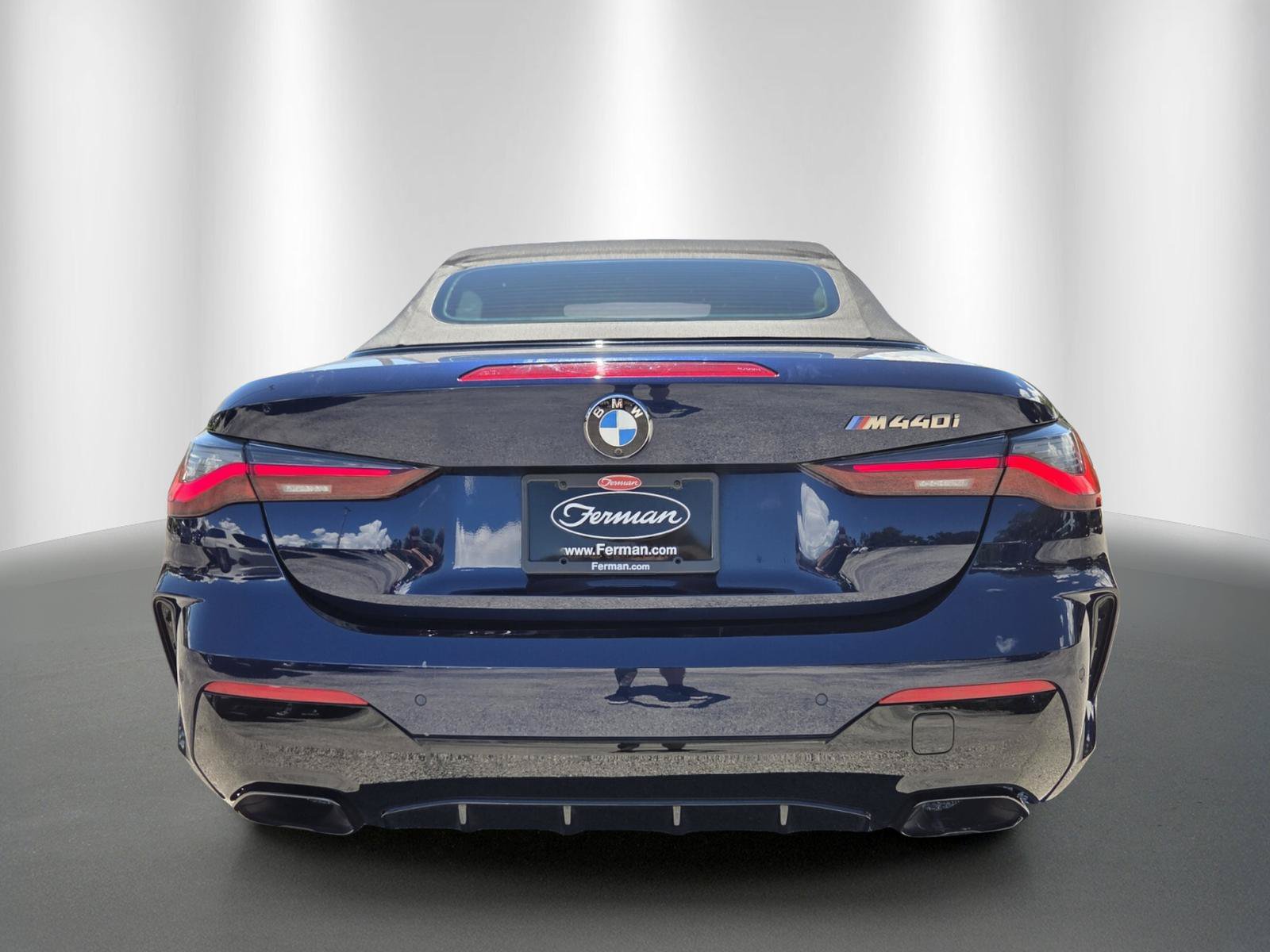 Used 2024 BMW M440i Convertible w/ Premium Package RWD image 6