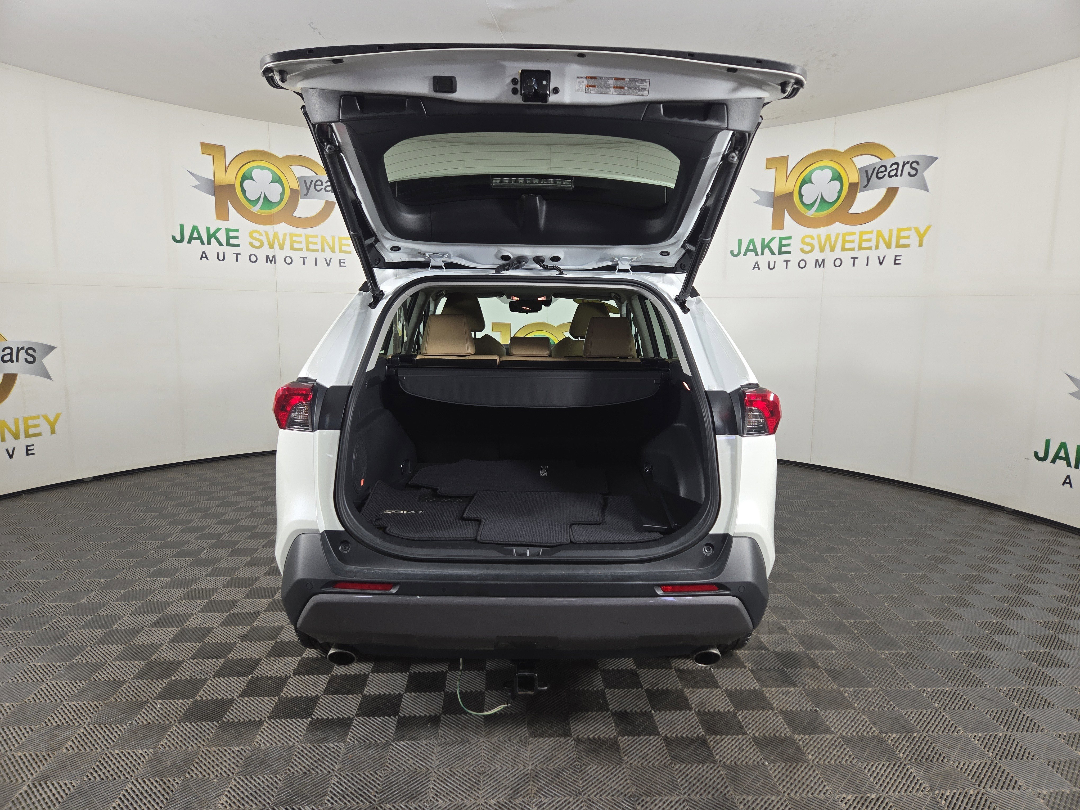Used 2019 Toyota RAV4 Limited w/ Advanced Technology Package FWD image 34