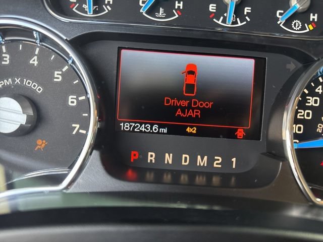 Used 2014 Ford F150 Lariat w/ Equipment Group 501A Mid AWD/4WD image 2
