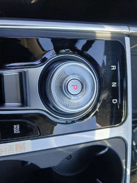 New 2026 Kia Carnival EX FWD image 19