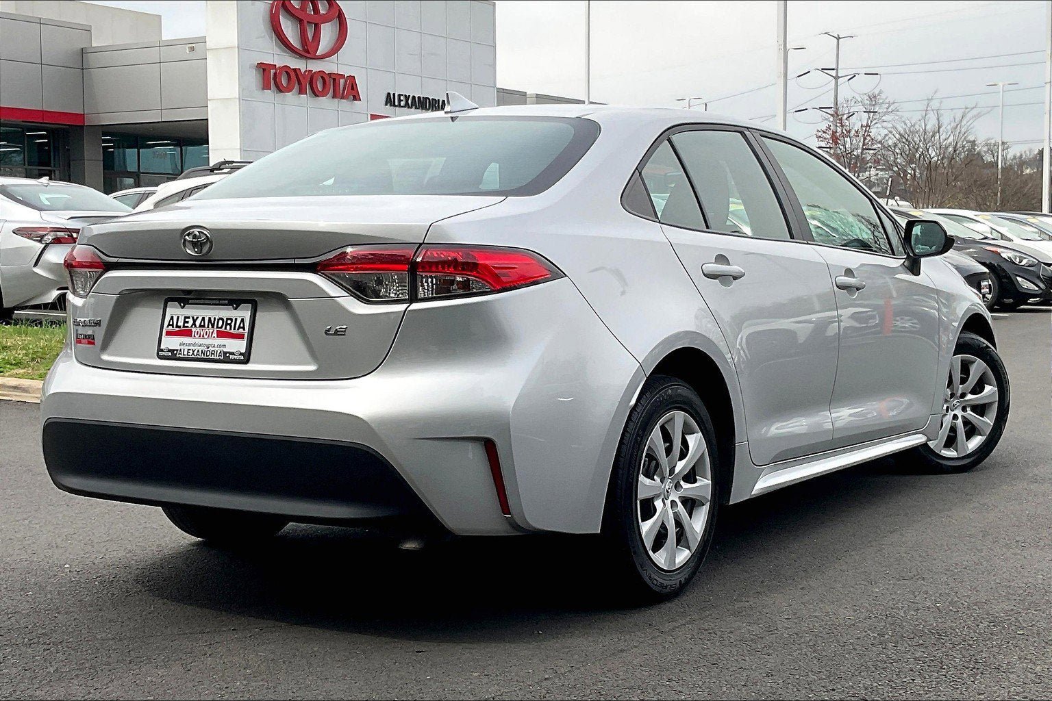 Used 2023 Toyota Corolla LE FWD image 12