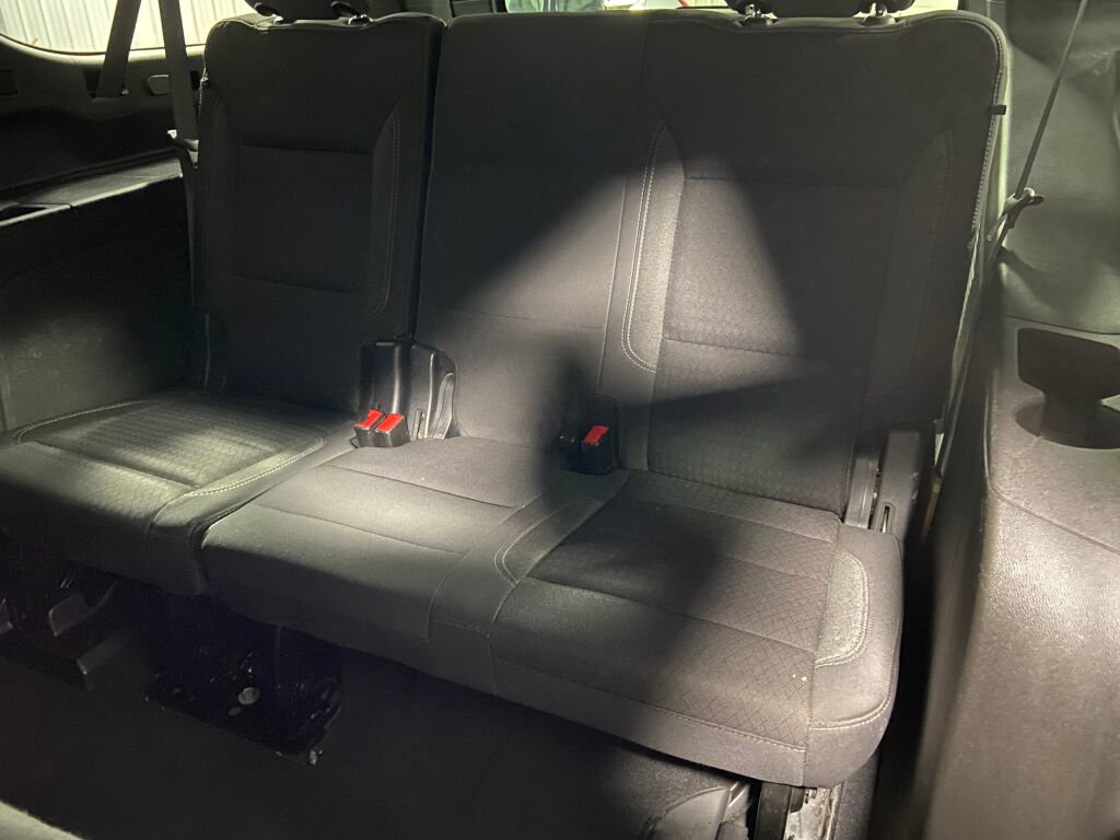 Used 2022 Chevrolet Suburban LS AWD/4WD image 11