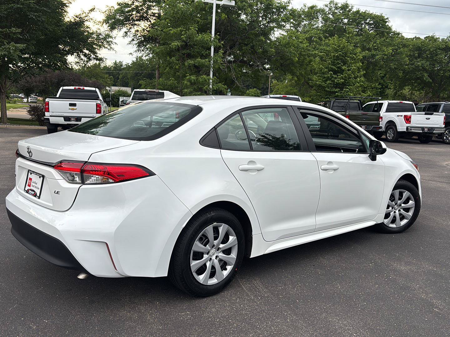 Used 2024 Toyota Corolla LE FWD image 16