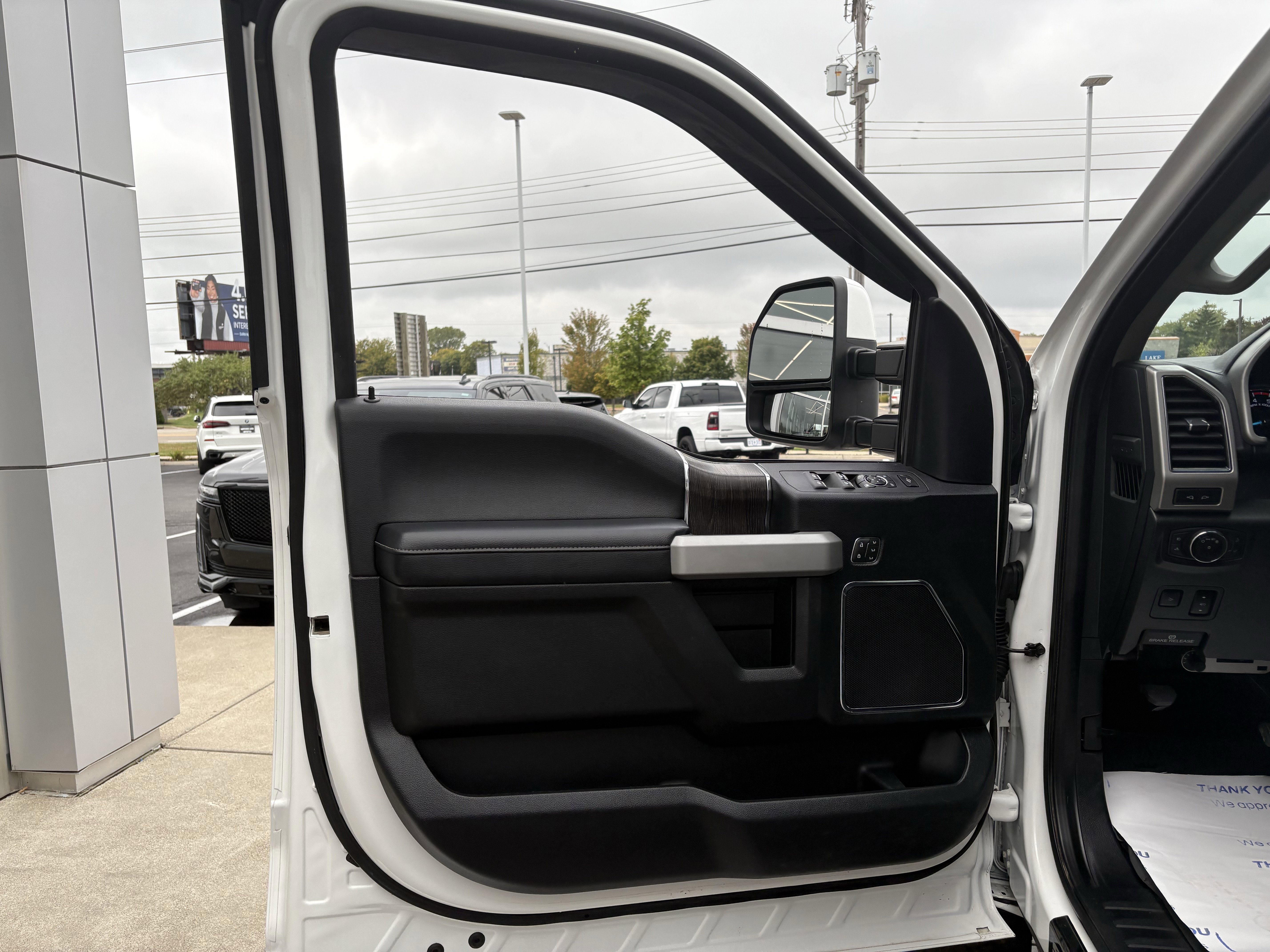 Used 2020 Ford F250 Lariat image 11