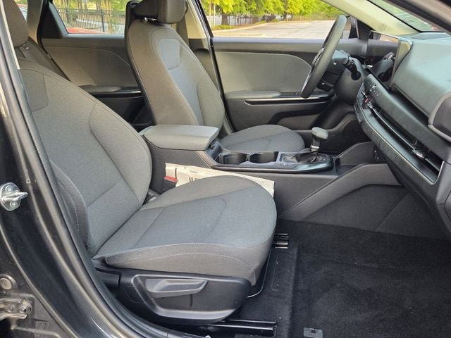 Used 2025 Kia K4 FWD image 14