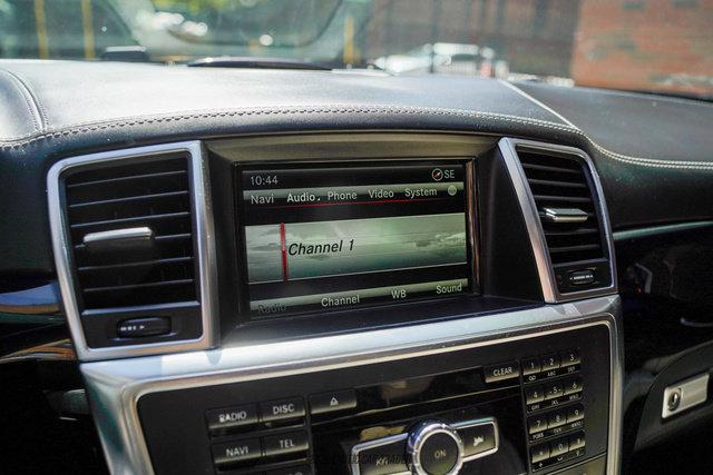 Used 2015 Mercedes-Benz ML 63 AMG 4MATIC image 35