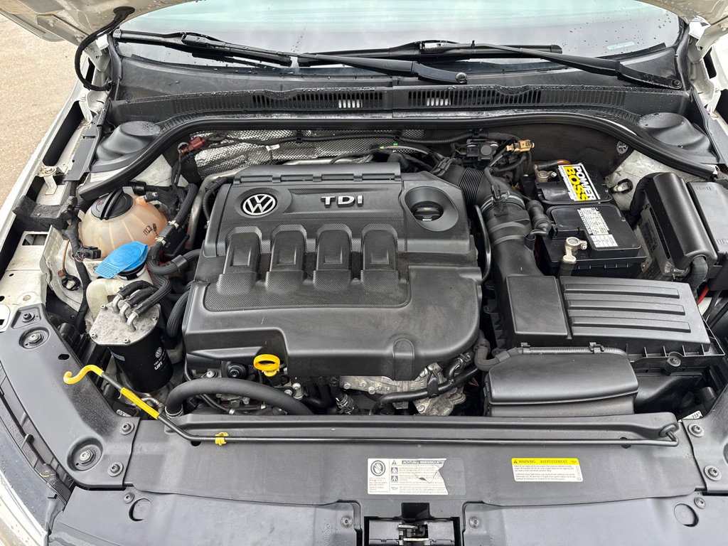 Used 2015 Volkswagen Jetta TDI S w/ Welcome Package FWD image 18