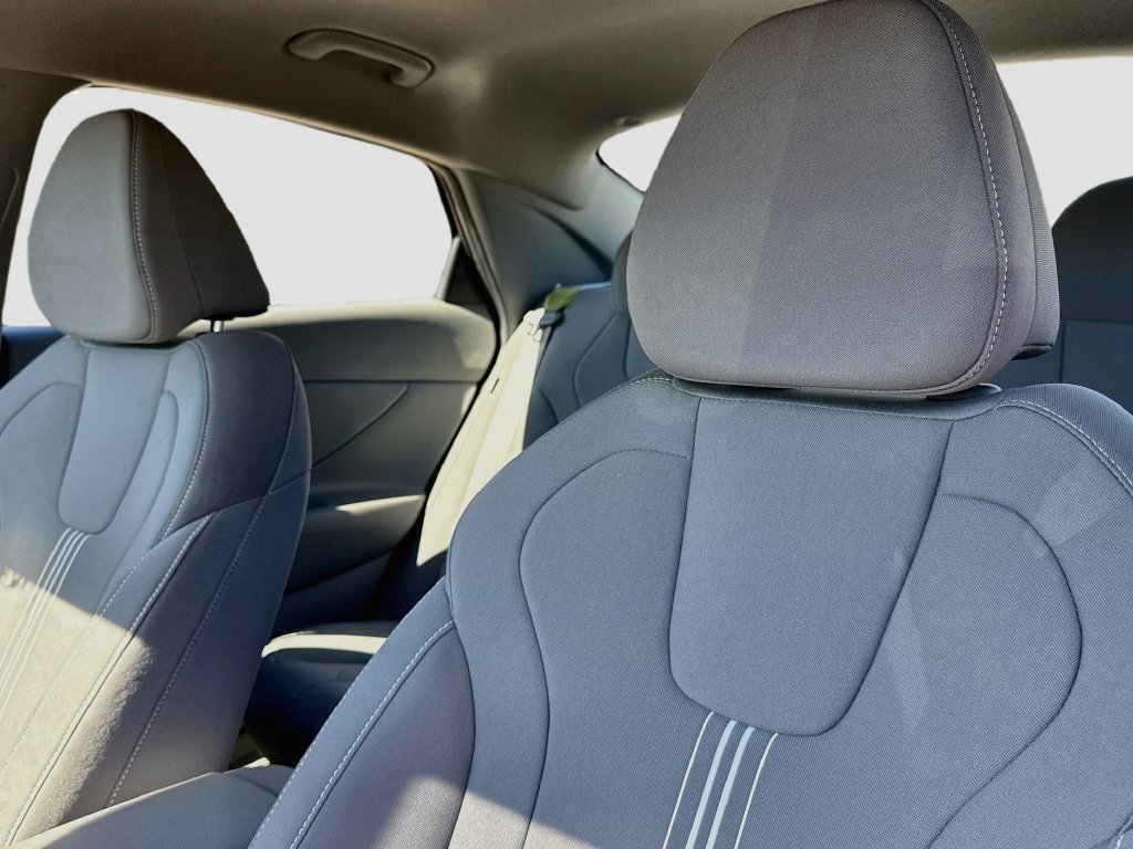 Used 2024 Hyundai Elantra SEL FWD image 13