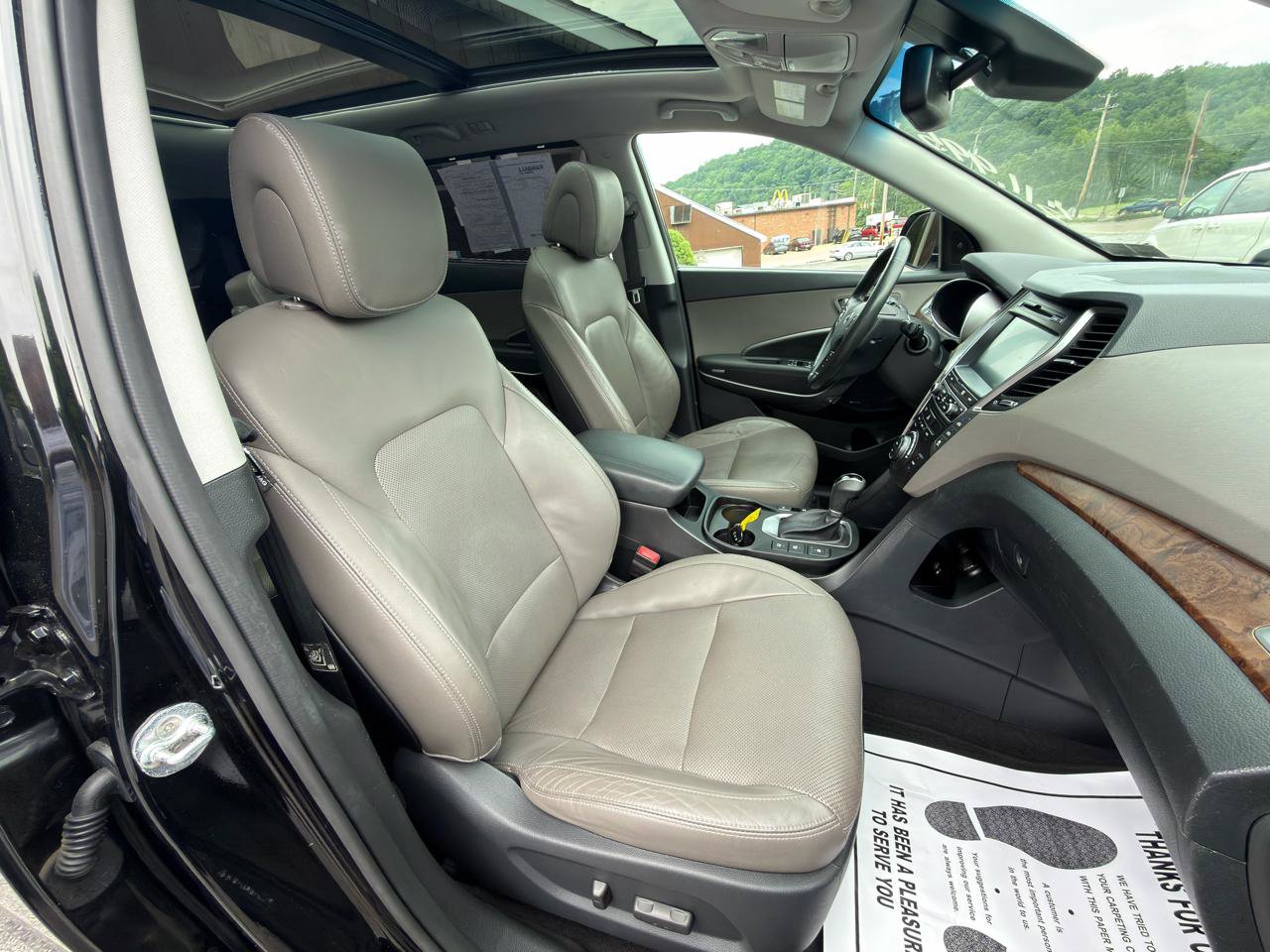 Used 2017 Hyundai Santa Fe Limited FWD image 37