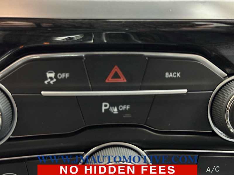 Used 2015 Chrysler 300 Limited w/ 300 Premium Group AWD/4WD image 34