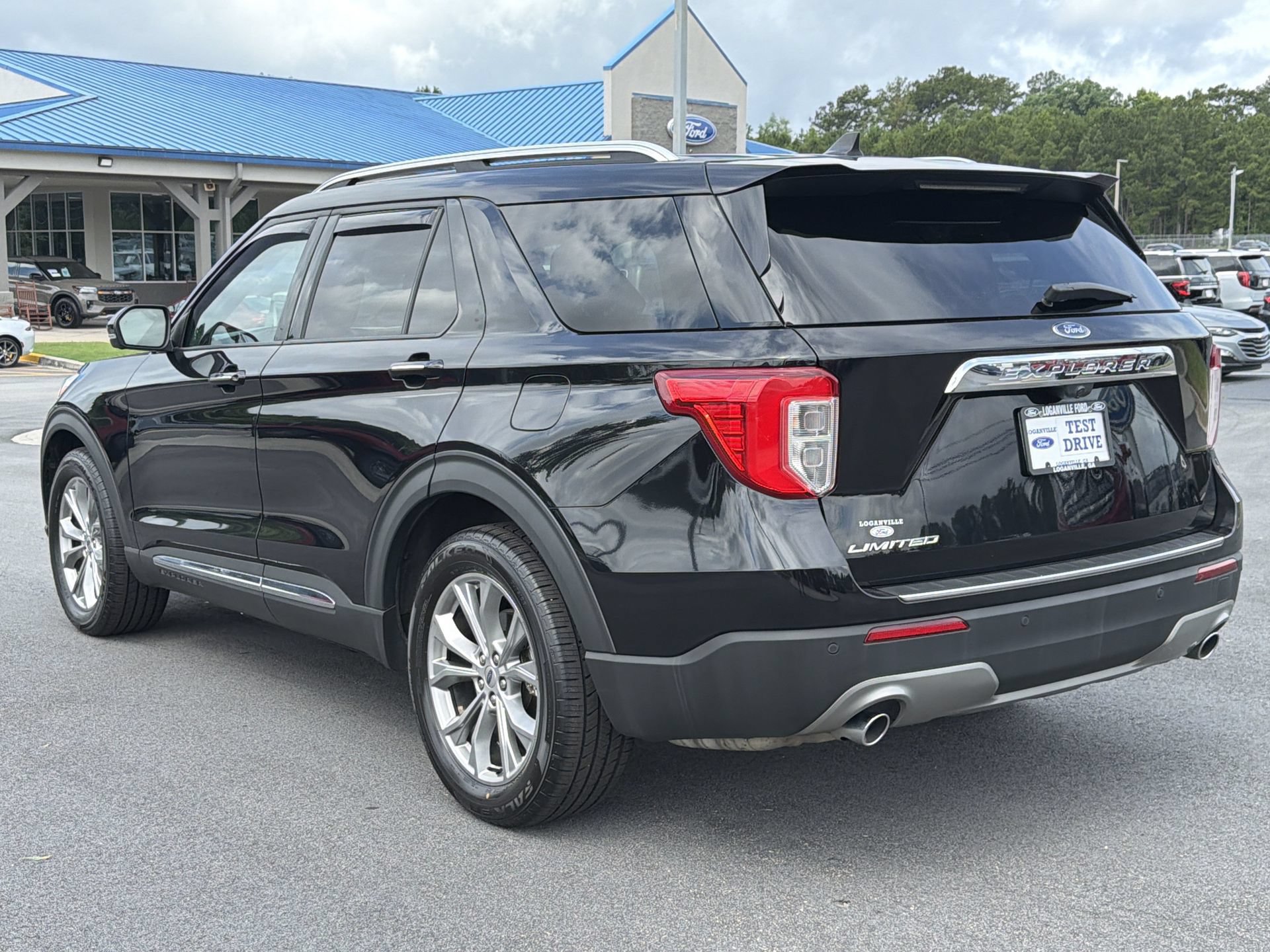 Used 2021 Ford Explorer Limited w/ Equipment Group 301A RWD image 26