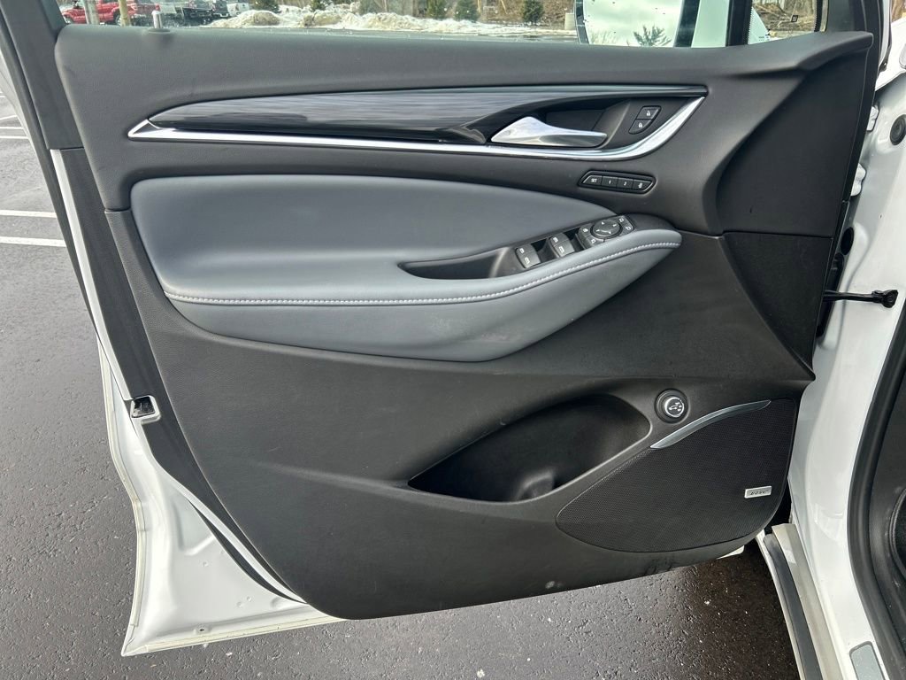 Used 2021 Buick Enclave Premium w/ Sun and Sites Package image 18