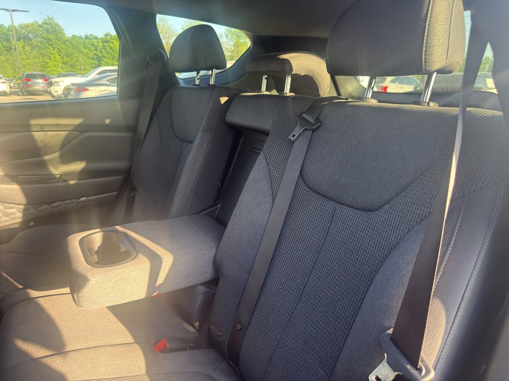 Used 2022 Hyundai Santa Fe SEL w/ Cargo Package AWD/4WD image 9