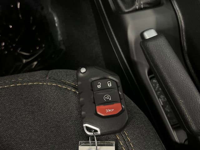 Used 2024 Jeep Wrangler Unlimited Sahara image 25