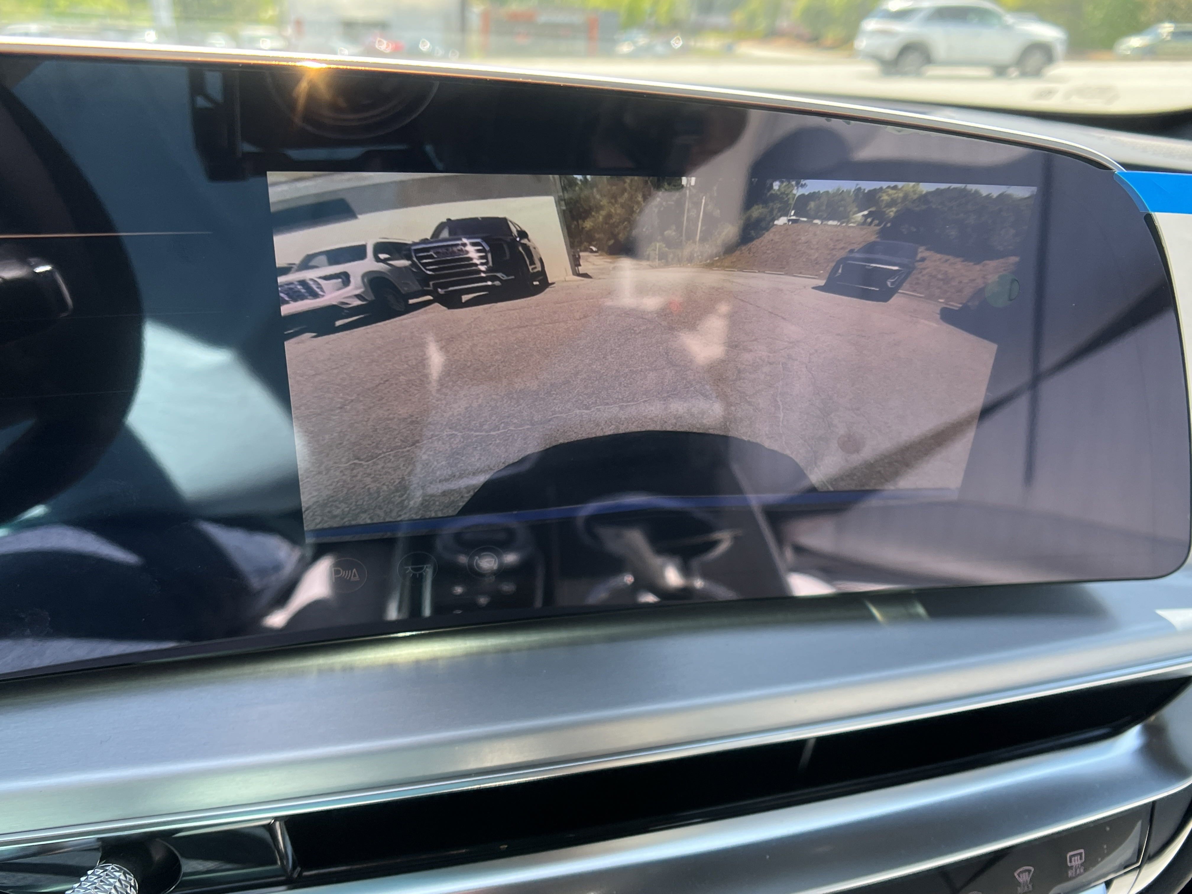 New 2025 Cadillac Lyriq Luxury image 29