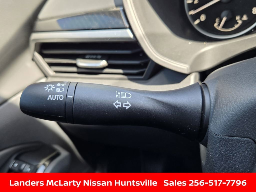 Used 2025 Nissan Altima 2.5 SR w/ SR Premium Package image 26