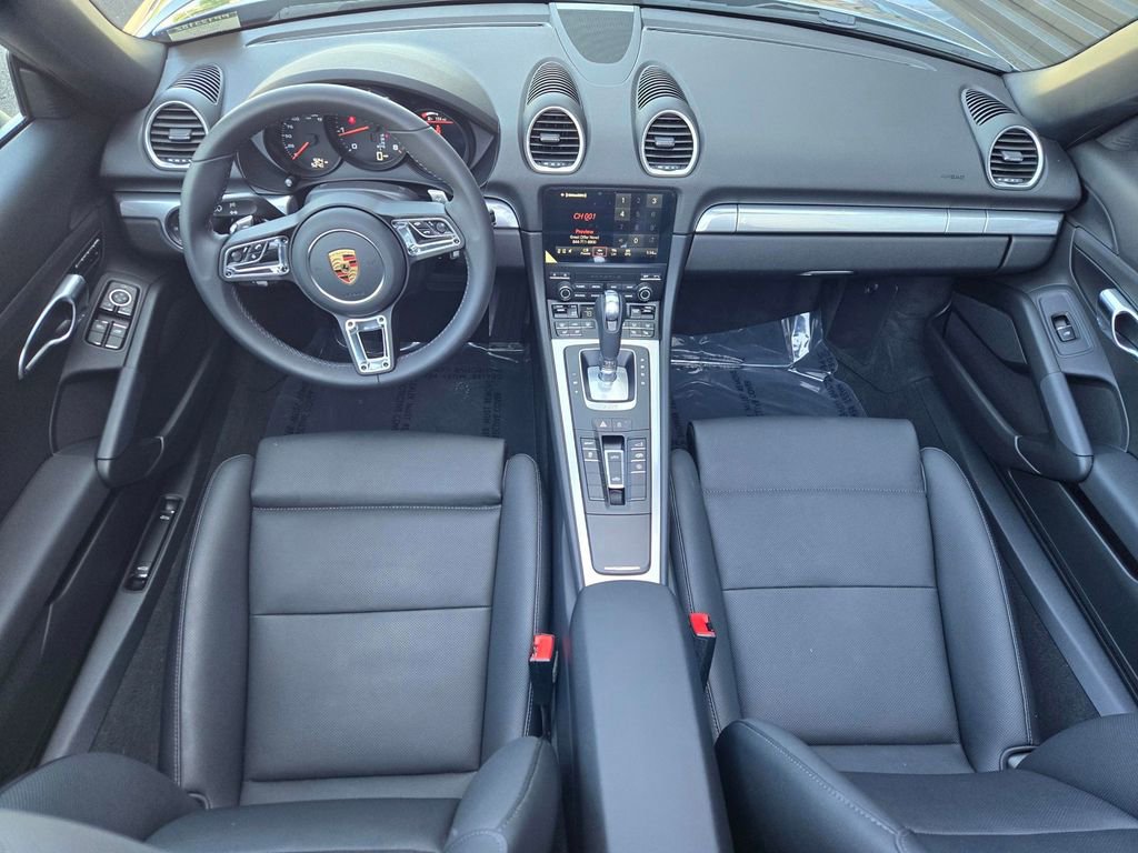 Used 2025 Porsche 718 Boxster image 14